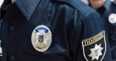 Инцидент в киевском супермаркете: полицейский, ударивший в лицо женщину, уволен