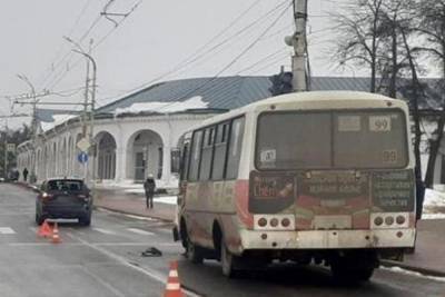 ДТП в самом центре Костромы: пассажирский автобус врезался в иномарку