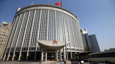 МИД КНР выразил протест послу Великобритании в Пекине из-за санкций