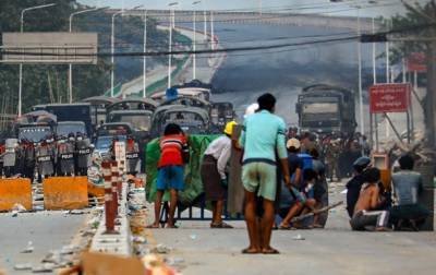 В Мьянме военные признали гибель 164 протестующих
