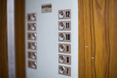Петербуржцев с первых этажей не будут заставлять платить за обслуживание лифта