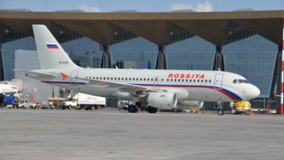 Авиакомпания "Россия" возобновляет рейсы из Петербурга на Кипр