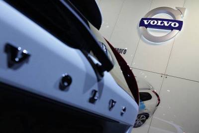 Акции Volvo дешевеют на 7% после предупреждения компании