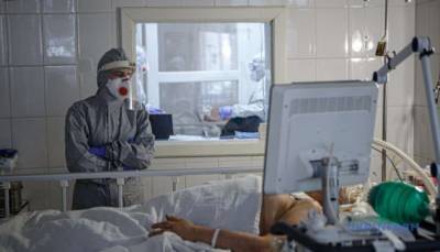 На Черниговщине койки для больных COVID-19 ставят в служебных помещениях больниц