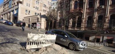 Брусчатка сошла вместе со снегом: печальное состояние дорог Киева показали на видео