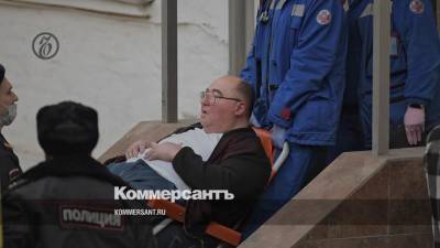 Суд арестовал экс-сенатора Шпигеля по делу о взятках губернатору Белозерцеву