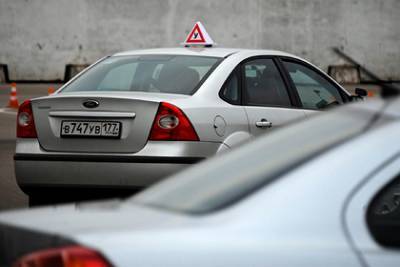 Глава МВД России утвердил новый регламент экзамена на водительские права