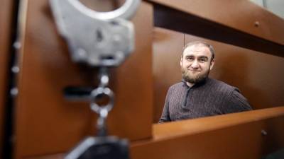 Экс-сенатор Арашуков попросит суд рассмотреть его дело присяжными