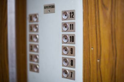 В Петербурге предлагают плату за лифт учесть в качестве аванса за другие услуги