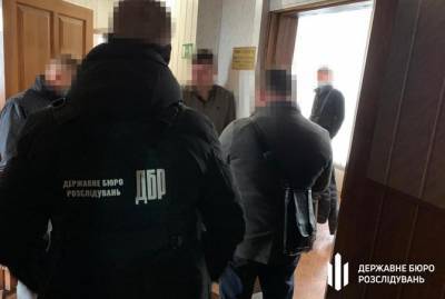 В Николаеве чиновник Госпродпотребслужбы вымогал с рестораторов деньги за работу во время карантина