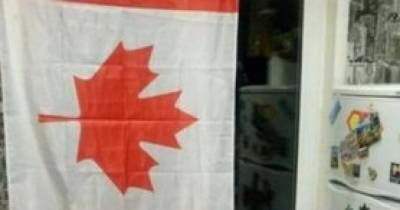 В Минске хоккейному болельщику дали 15 суток ареста за канадский флаг