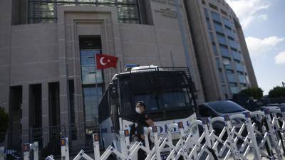 В Стамбуле арестовали гражданина Турции, 2 дня пытавшего россиянку