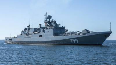 Фрегаты ВМФ России провели учения в Чёрном море