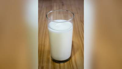 Стало известно о возможном росте себестоимости молока в России