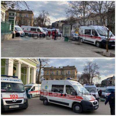 Возле «ковидной» больницы в Одессе появились инспекторы по парковке