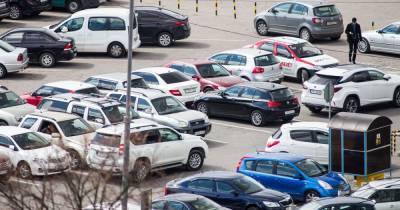 Лет через десять, не раньше: власти — о создании платных парковок в Калининграде