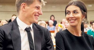 Экс-супруга российского футболиста Андрея Аршавина впервые показала свое лицо с прогнившим носом