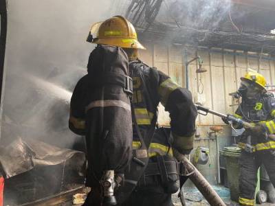 В Нью-Йорке во время пожара в доме престарелых пропал без вести пожарный и мира