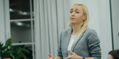 Нардеп Устинова заявила, что Голос пытается «избавиться от неугодных»