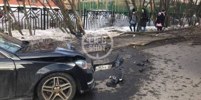 Сидикшох Рахматов на Мерсе сбил насмерть двух женщин на тротуаре в Москве 23.03.2021 - Фото ДТП - ТЕЛЕГРАФ