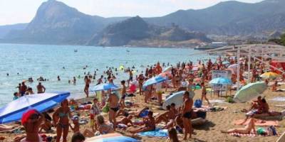 Власти Крыма рассчитывают принять более 8 млн туристов в летний сезон