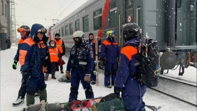 Эвакуация в Хибинах завершена: пострадавшим туристам выделили поезд
