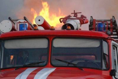 На окраине Архангельска в результате пожара погиб человек