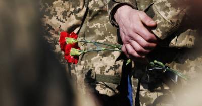 В Одесской области умерла военнослужащая, которая несколько дней назад вакцинировалась от коронавируса