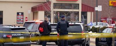 Число погибших при стрельбе в супермаркете в Колорадо возросло 10