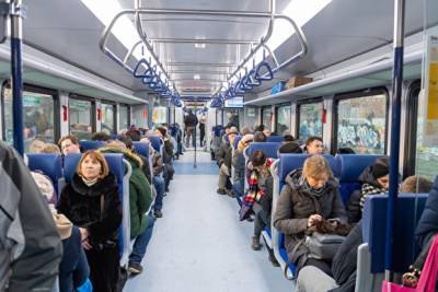 В Госдуме предлагают сделать проезд в транспорте бесплатным до 16 лет