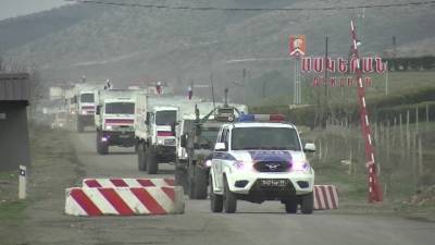 Новости на "России 24". Российские миротворцы доставили в Карабах строительные материалы