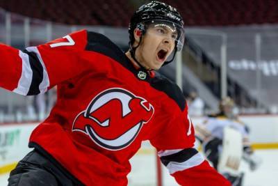 Шаранговича признали первой звездой в победном матче НХЛ с «Филадельфией»