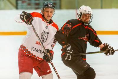 Команда Глазова может стать победителем Ночной хоккейной лиги Удмуртии