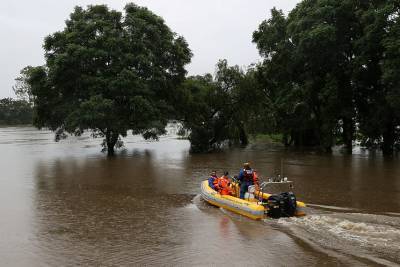 Число эвакуированных из-за наводнений в Австралии увеличилось до 20 тысяч
