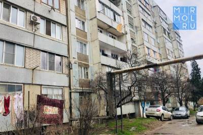 Дагестанские активисты ОНФ добиваются замены лифтов в многоквартирном доме на Тахо-Годи в Махачкале