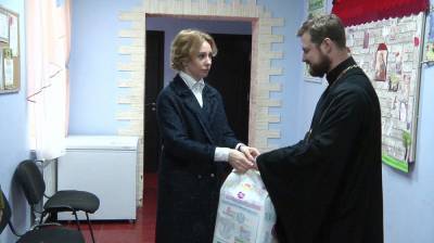 Дом матери в Воронеже получил гуманитарную помощь