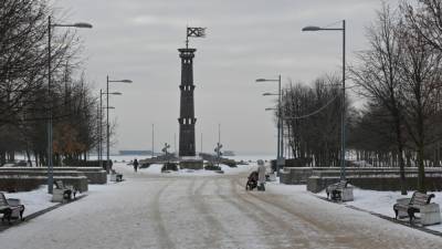 Петербургские сады и парки закроют на просушку с 24 марта
