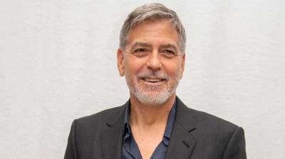 Джордж Клуни рассказал об "ужасных вещах", которым научил своих детей