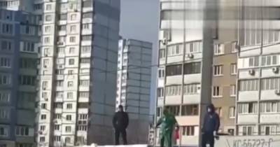 В Киеве при демонтаже МАФов мужчина пытался себя поджечь (фото, видео)