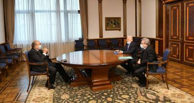 Президент Армении обсудил с руководством Академии наук закон "Об образовании"