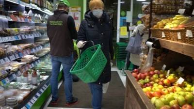 Ретейлеры в России столкнулись с трудностями при закупках сахара и масла