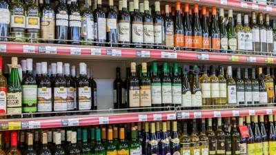 В России нет предпосылок к росту цен на алкоголь до конца года – Минфин