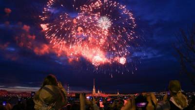 Власти Петербурга выделят более 200 млн рублей на значимые праздники