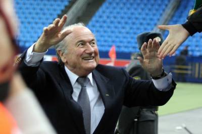 ФИФА дисквалифицировала экс-президента Блаттера