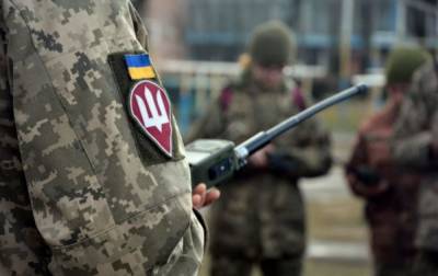 Установлена причина смерти украинской военной, которую недавно привили от COVID