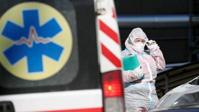 На Украине заявили о близкой к критической ситуации с коронавирусом