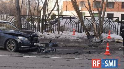 Две женщины скончались в Москве после того, как их сбил студент на Mercedes