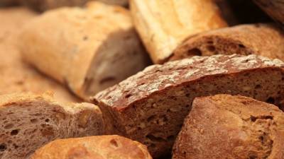 Диетолог рассказала о вреде свежего хлеба для здоровья