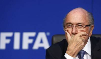 Экс-главу ФИФА Блаттера изгнали из футбола еще на шесть лет