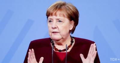 Меркель отменила длинные пасхальные выходные